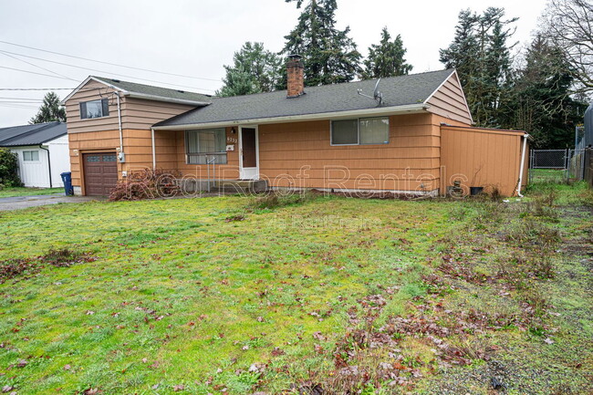 Building Photo - 6232 S Wapato St