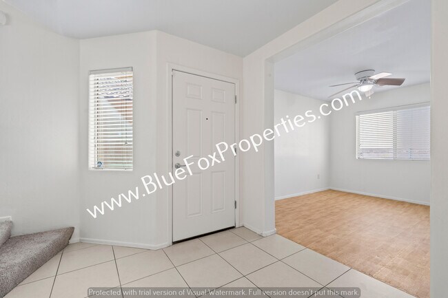 Foto del edificio - 8784 N Western Red Cedar Dr