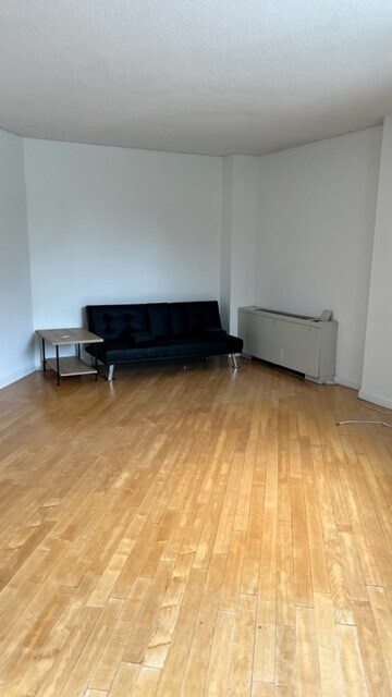 Foto principal - 2201 L St NW