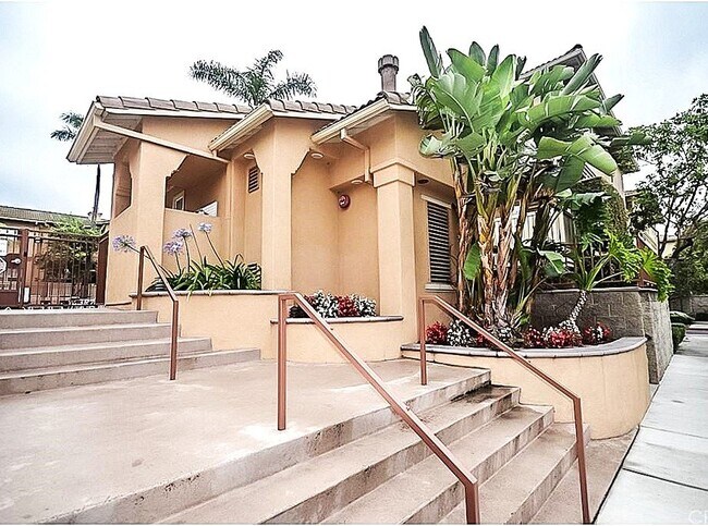 Foto del edificio - 317 W Summerfield Cir