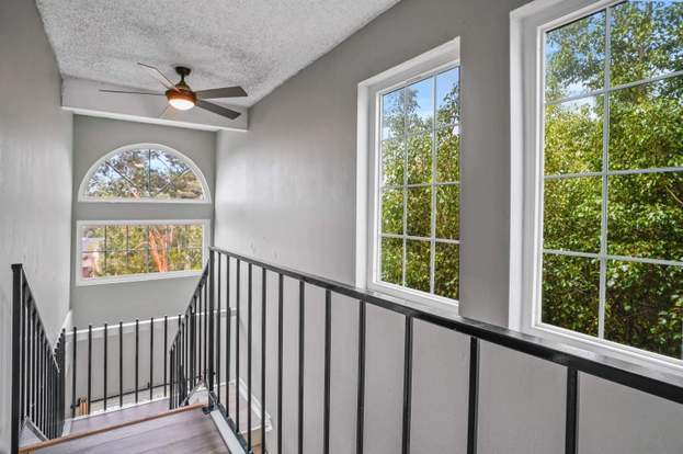 Foto del edificio - 8832 Spring Canyon Dr