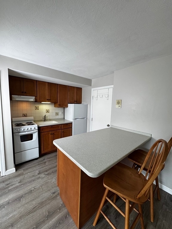 Building Photo - 17 Sinai Cir