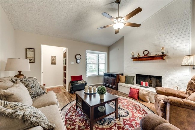 Building Photo - 419 San Mateo Dr