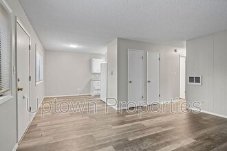 Building Photo - 8023 NE Flanders St