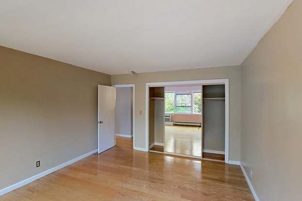 Foto del edificio - 10 Hammond Pond Pkwy