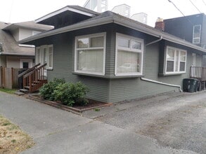 Building Photo - 455 14th Ave
