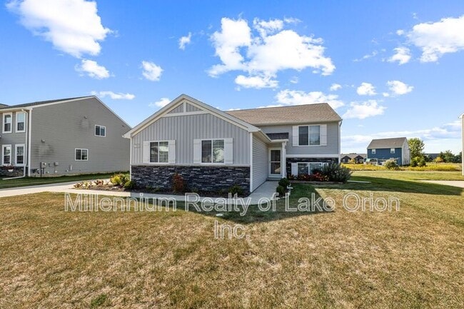 Building Photo - 7158 Primrose Ln