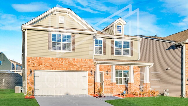 Building Photo - Massive Home in High Point