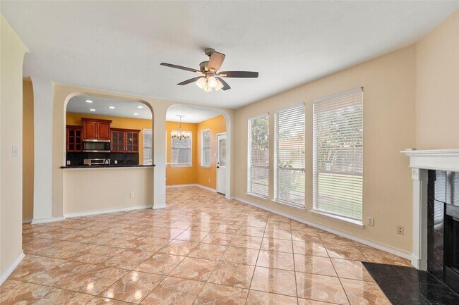 Foto del edificio - 16927 Fairway Glen Ln