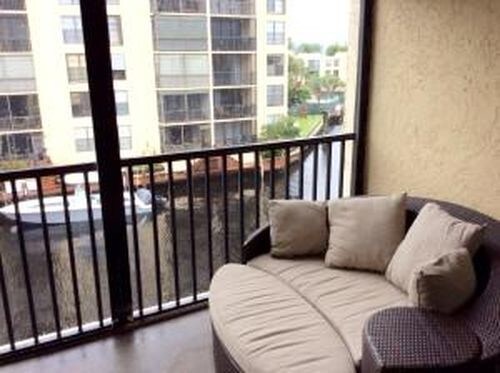 Foto del edificio - 8 Royal Palm Way