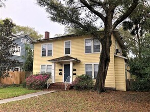 Building Photo - 1113 S Park Ave