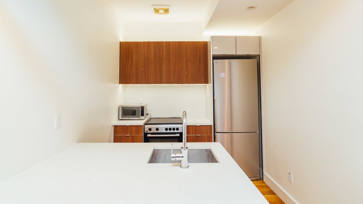 Foto principal - 264 Albany Ave