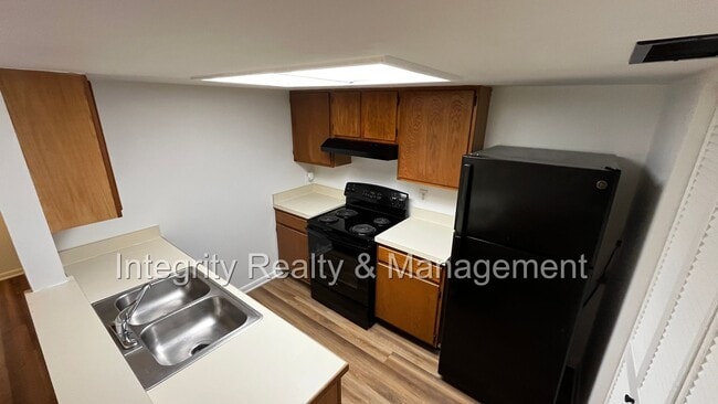 Building Photo - Cozy 2 bed / 2 bath townhome in the heart of Jacksonville