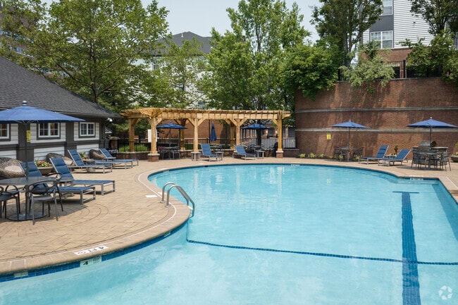 Piscina al aire libre - Arrive Fort Lee