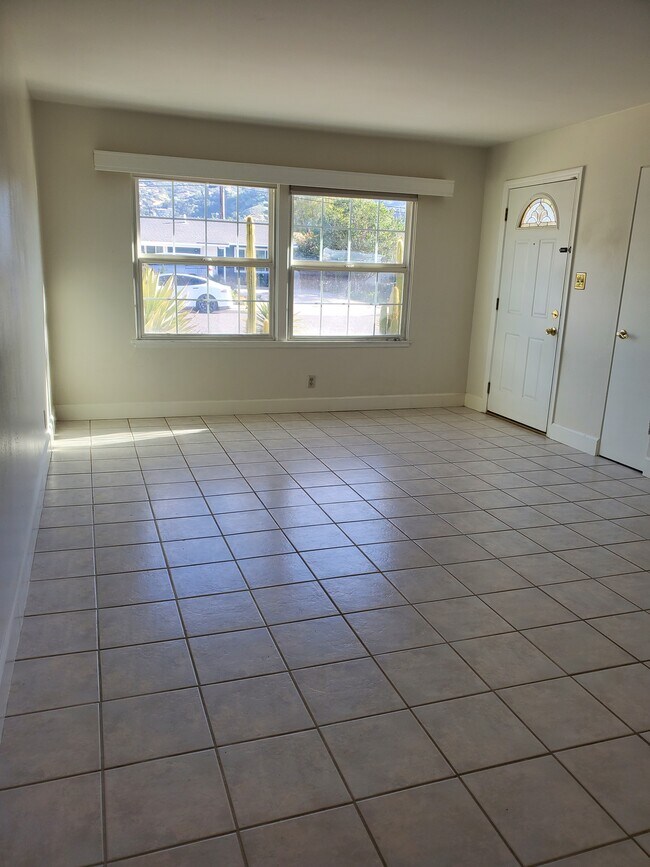 Foto del edificio - 6283 Marsha Ave