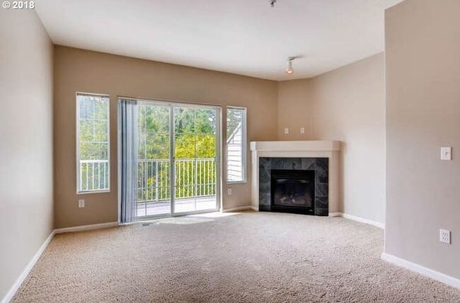 Beautiful Townhome Available in the Progre... - Beautiful Townhome Available in the Progre...