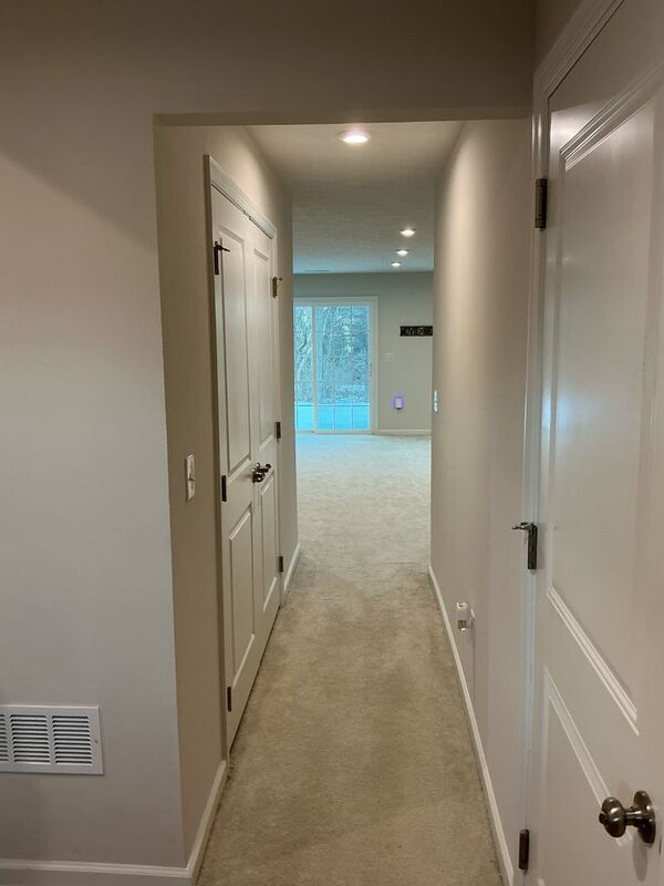 Photo - 836 Blackcomb Dr House