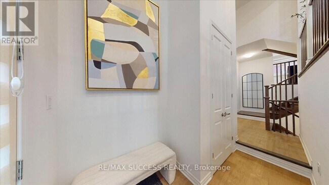 Building Photo - 3071 Travertine Dr
