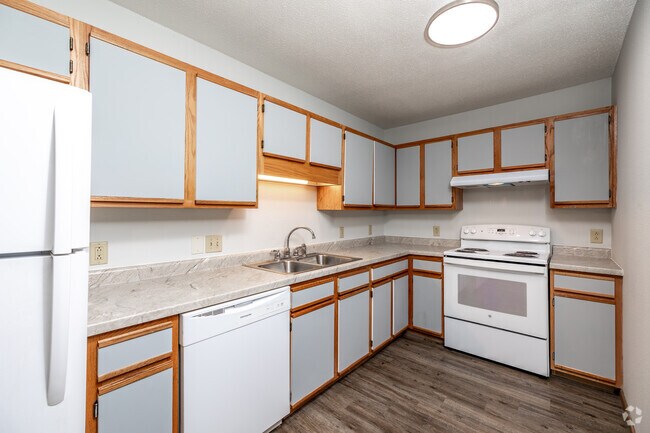 2 habitaciones, 1 baño - 916 pies cuadrados - Cocina - Black Hawk Village