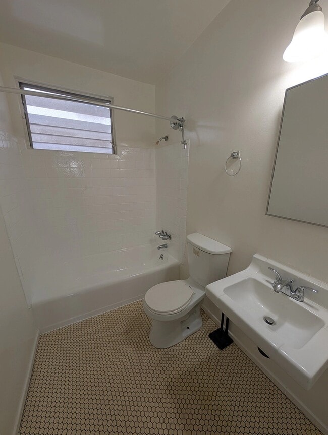 Foto del edificio - 3630 Westwood Blvd