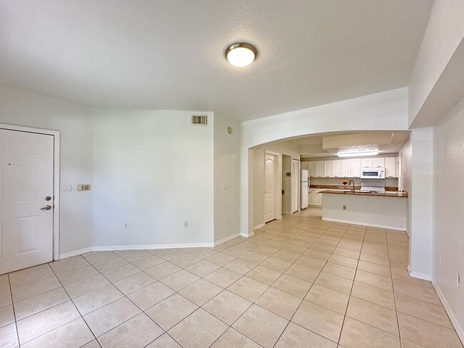 Foto del edificio - 108 SW Peacock Blvd