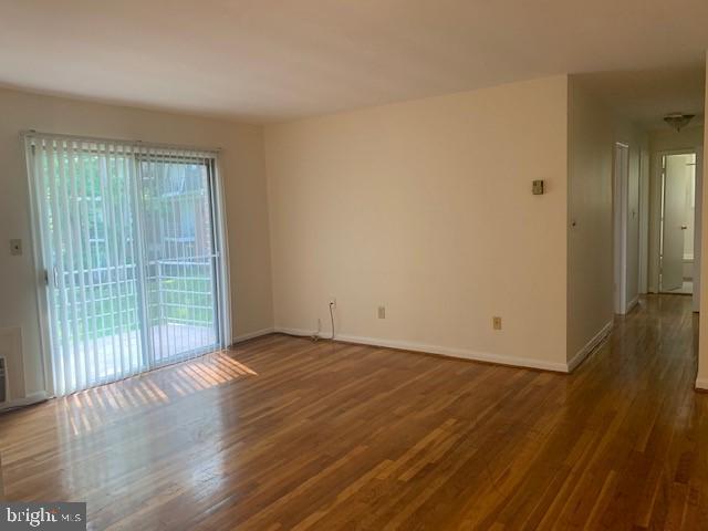 Foto del edificio - 903 Cooks Ln