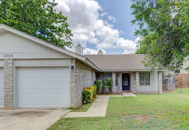 Foto del edificio - 12824 Tomanet Trl