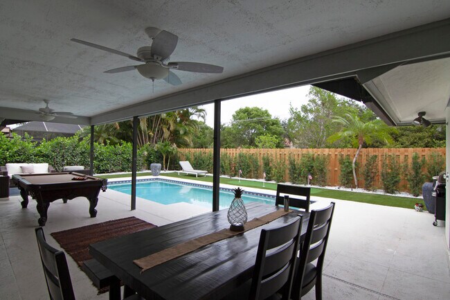 Building Photo - 116 Coco Ln