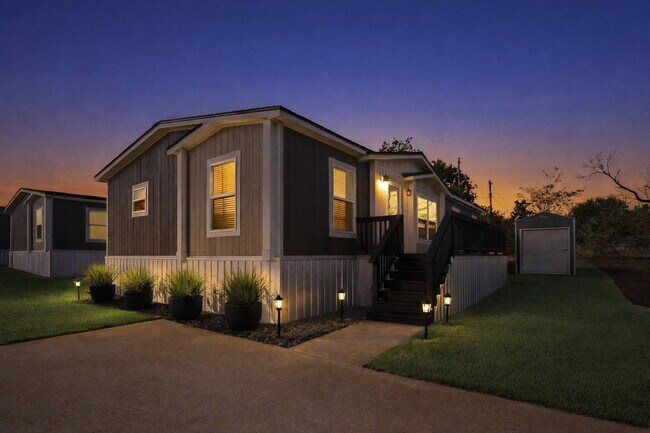 Building Photo - 1601 Swallowtail Dr