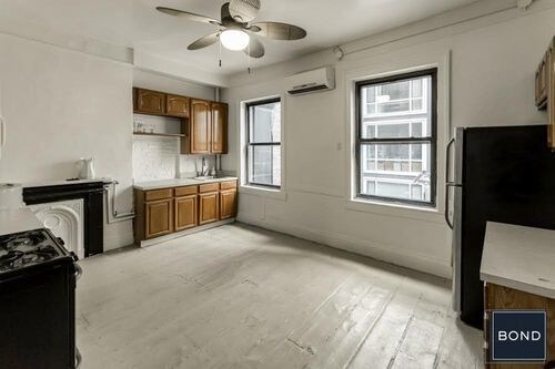 Building Photo - 508 Greenwich St