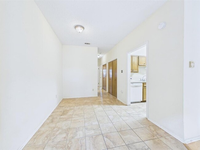 Building Photo - 4406 Avenue A