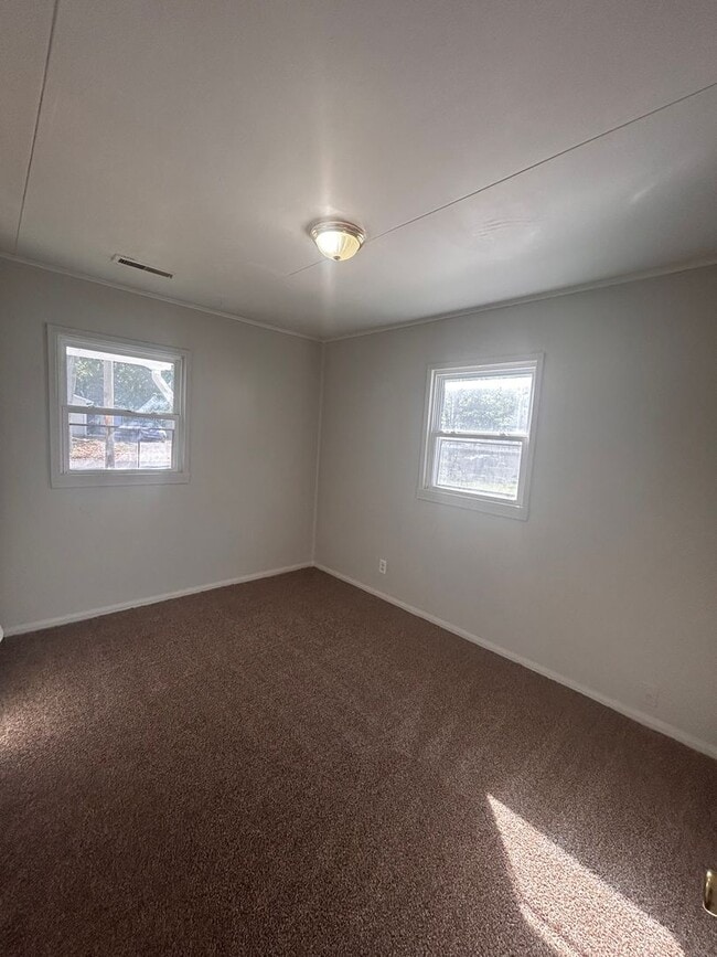 Foto del edificio - 5202 Bowser Ave