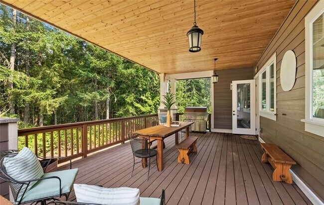 Foto del edificio - Elegant Canterwood 6BR with Spacious Livin...