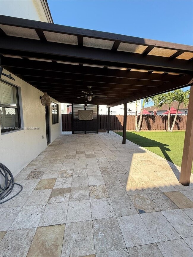 Foto del edificio - 1535 SW 145th Ave