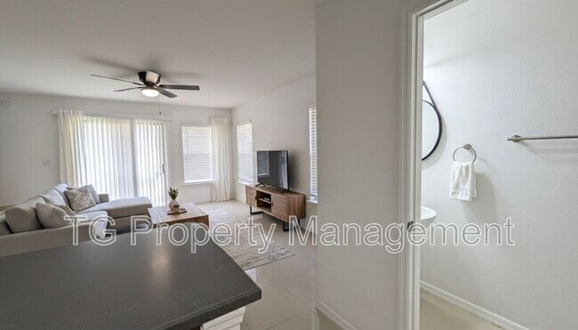 Foto del edificio - 10672 Academy Park Dr