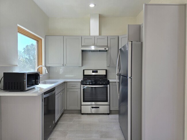 Foto del edificio - 76 E Wildflower Dr