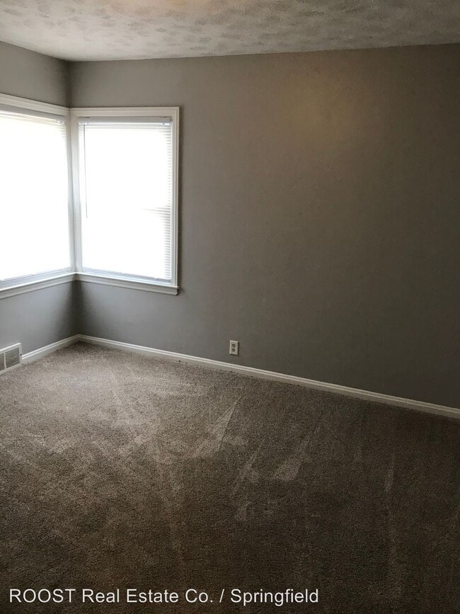 Building Photo - 3 br, 1 bath House - 2260 Shawnee Avenue