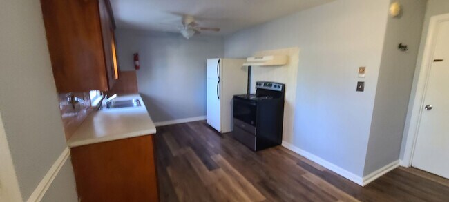 Building Photo - 158 Martins Ln