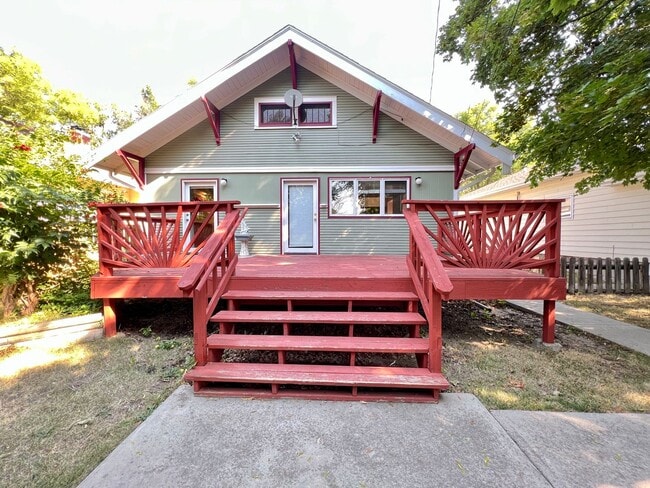 Foto del edificio - 3 bed 3 bath available!