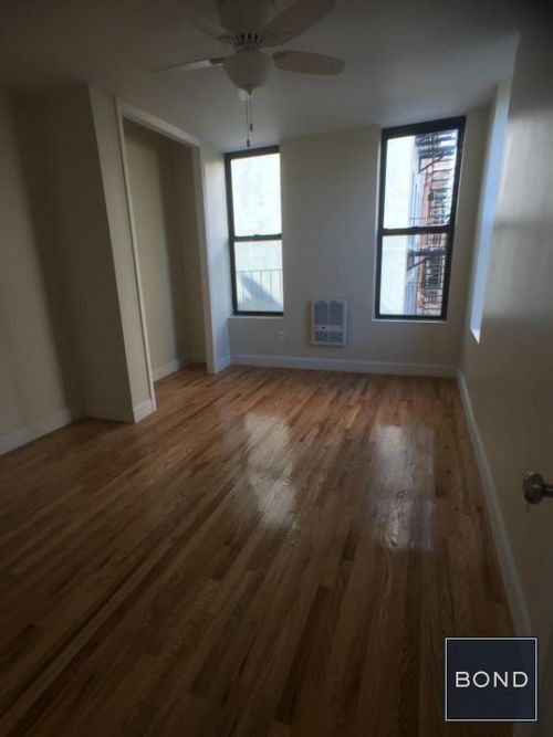 Building Photo - 1671 York Ave