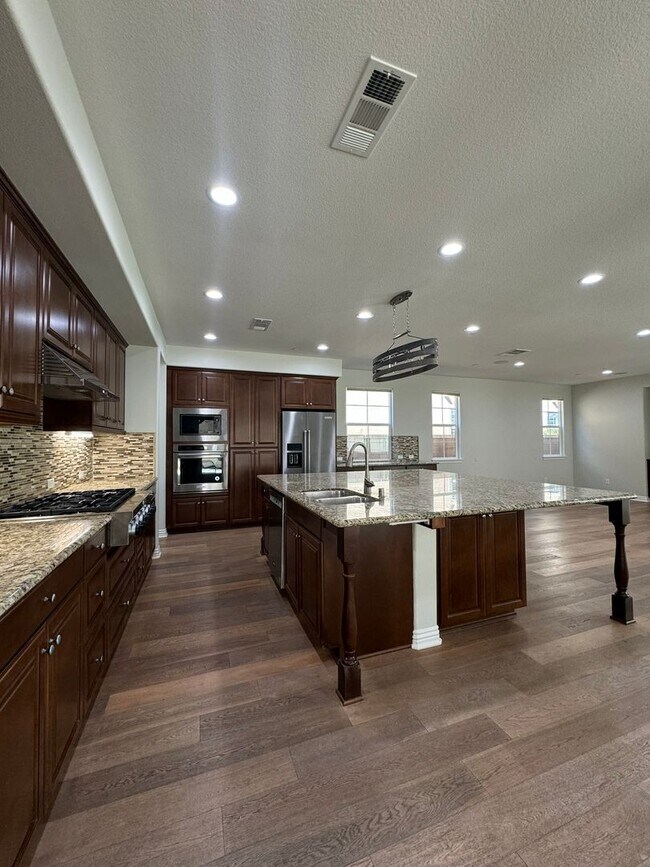 Foto del edificio - Modern 5 Bed, 4.5 Bath Home in Tustin Legacy