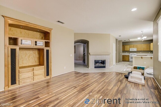 Building Photo - 4 br, 3 bath House - 1036 Bainbridge Circl...