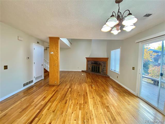 Foto del edificio - 7196 E Dry Creek Rd