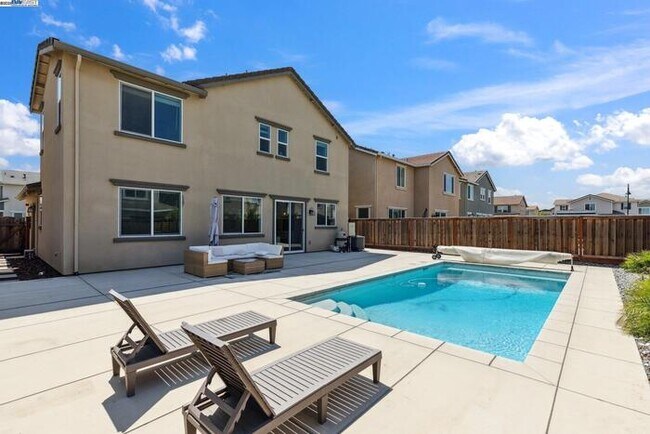 Building Photo - 17451 Graceada Ln