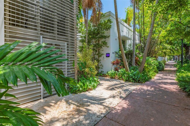 Foto del edificio - 421 Meridian Ave