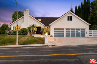 Building Photo - 3063 Deep Canyon Dr