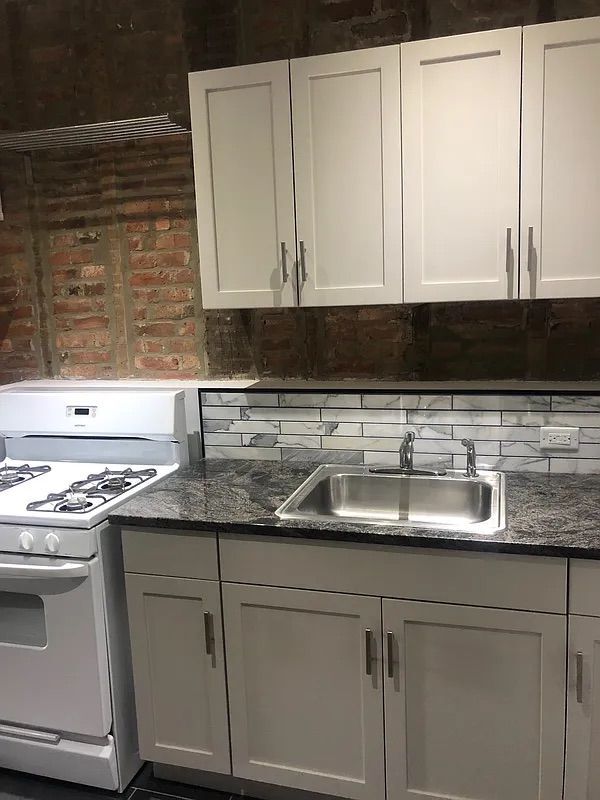 Foto del edificio - 726 Lorimer St
