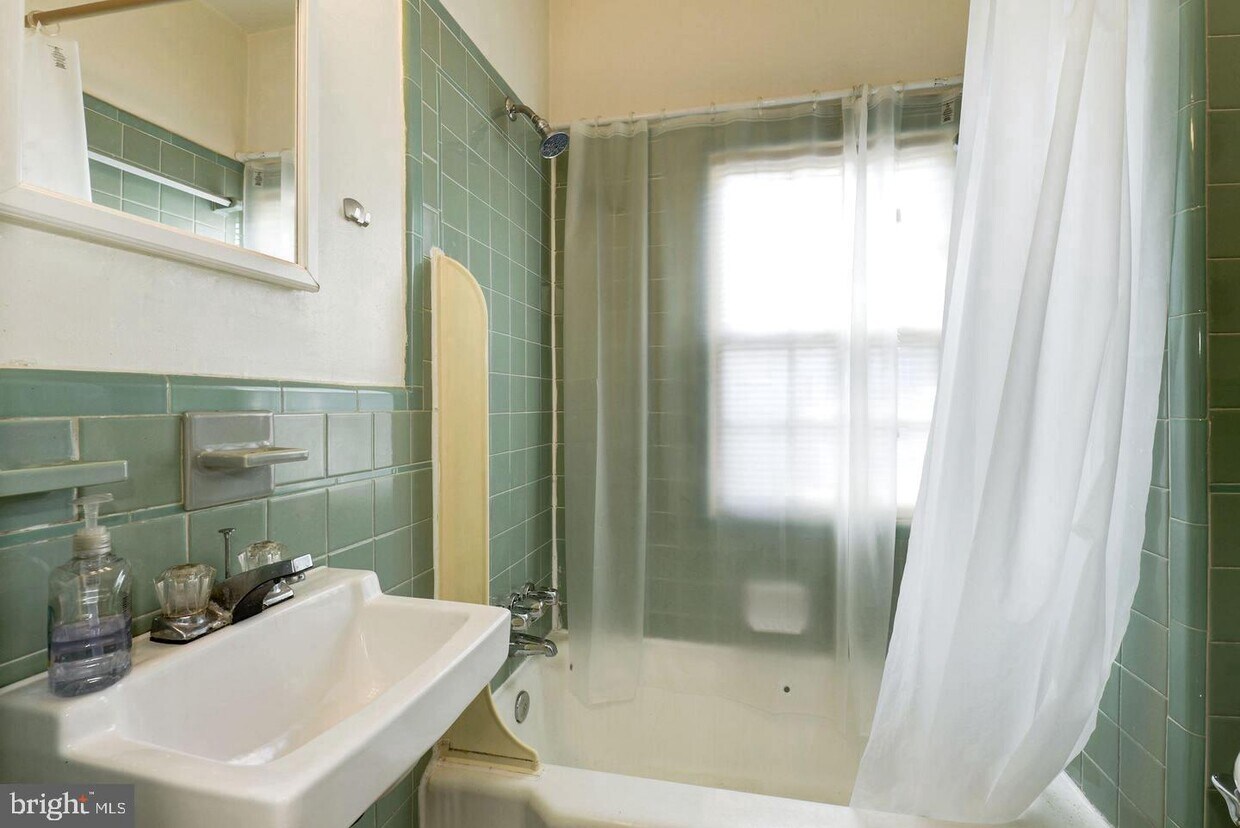 2702 Dumbarton St NW, Washington, DC 20007 Townhome Rentals in