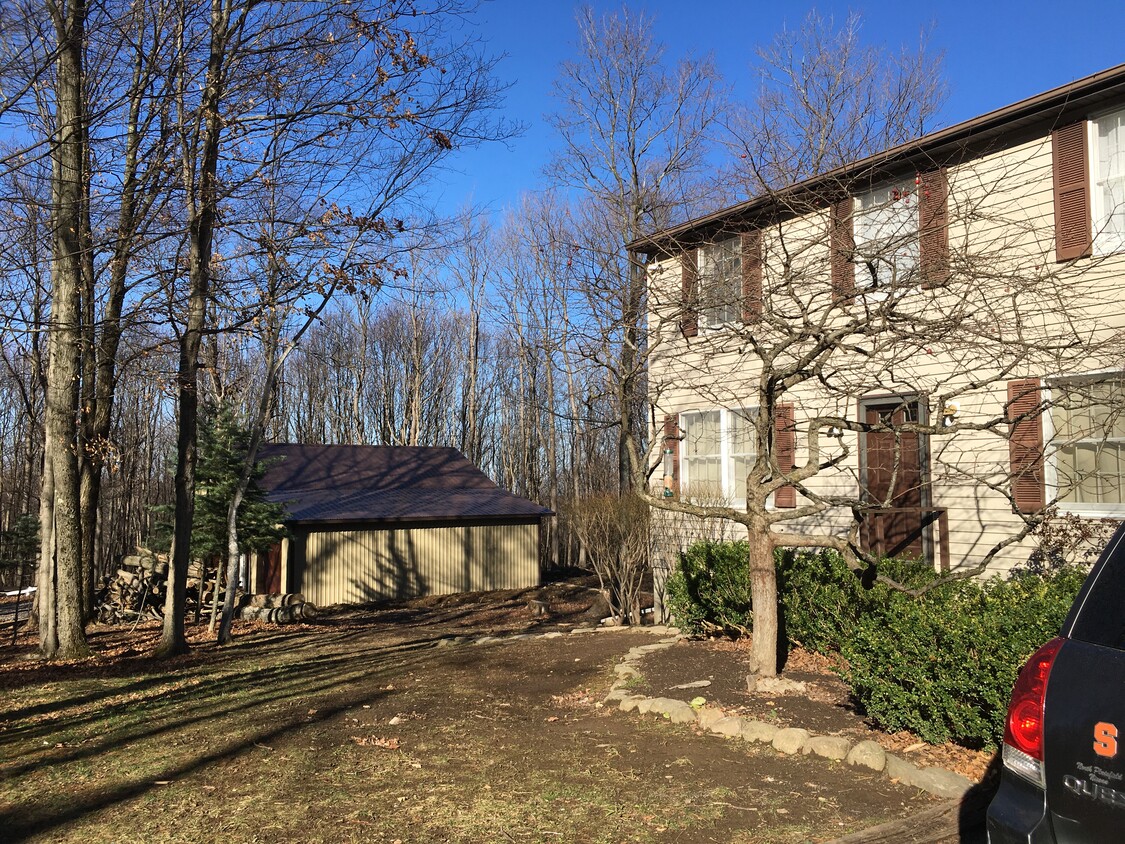 Primary Photo - 760 Curtain Rd