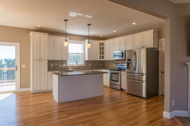 Foto del edificio - Spacious Home with Stunning Views